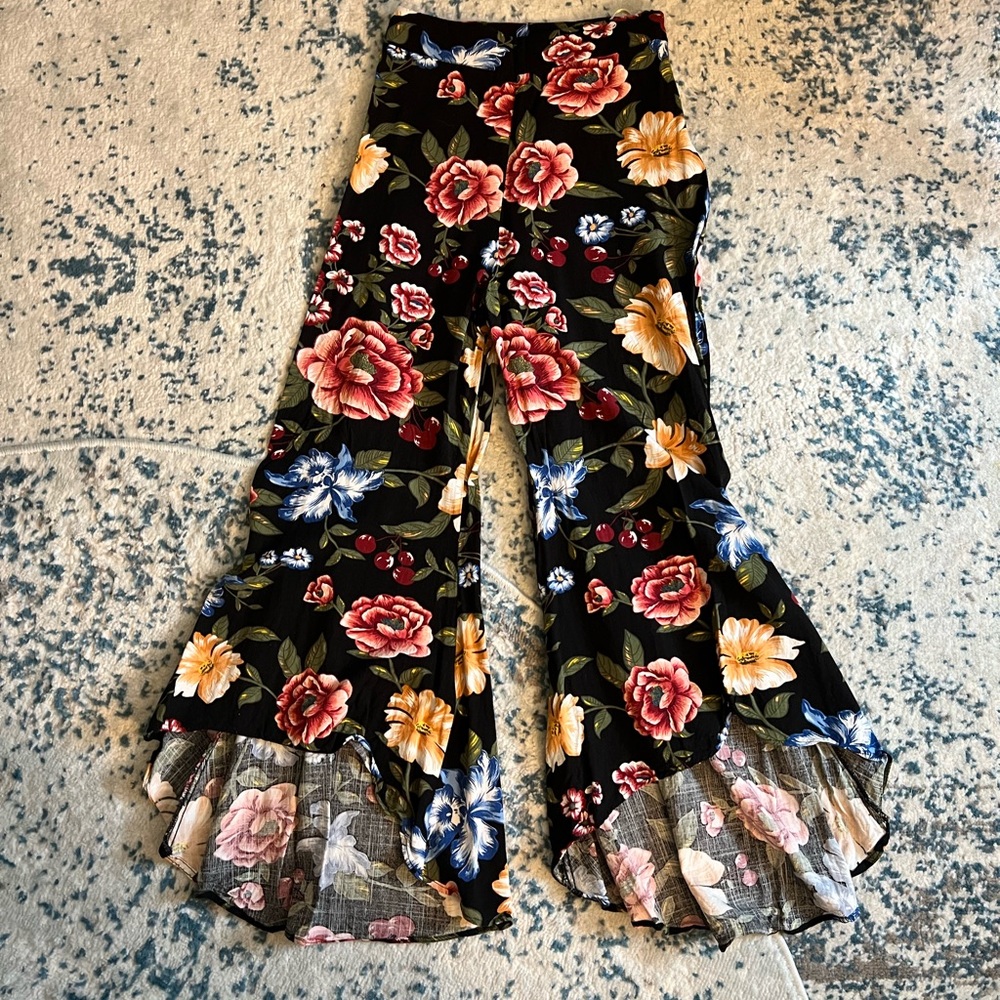 FARM Rio patterned pants, size small